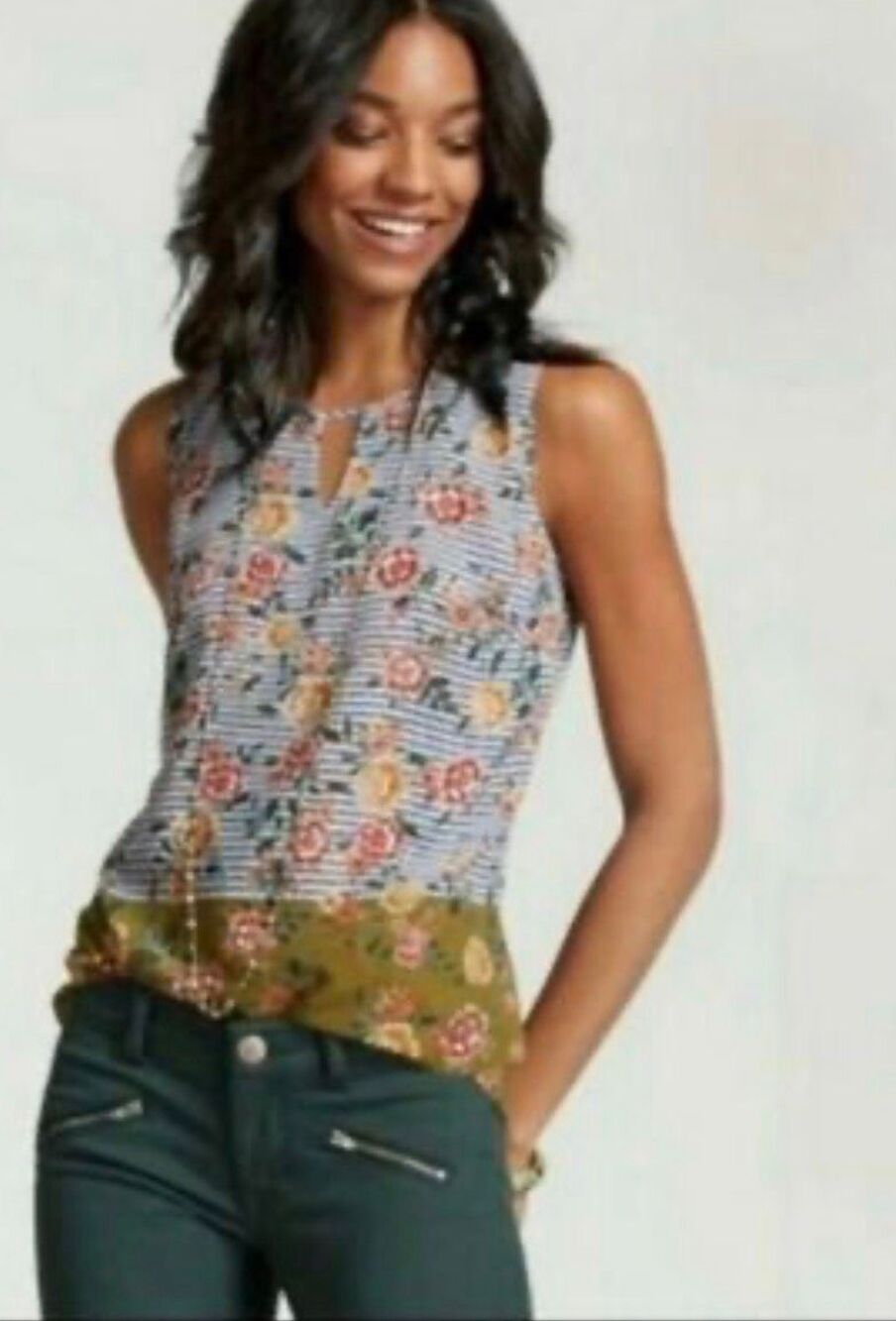 Cabi Penelope top multinprint style #5354 sz Medium